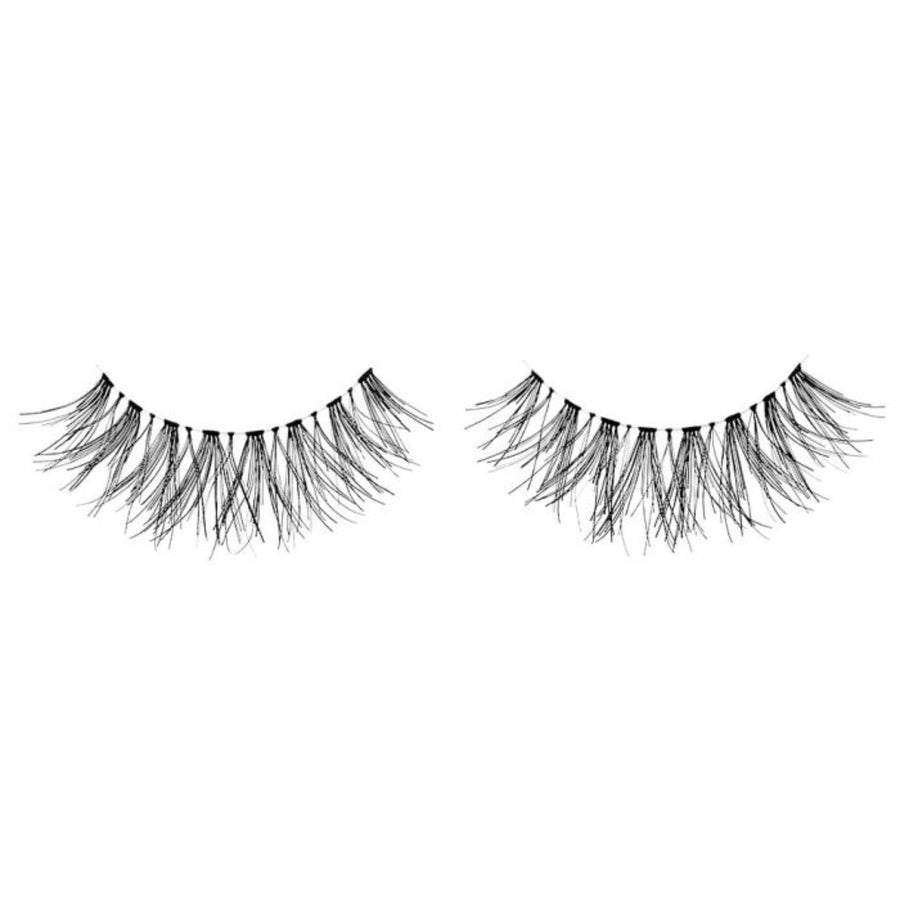 Big Beautiful Lashes Servin