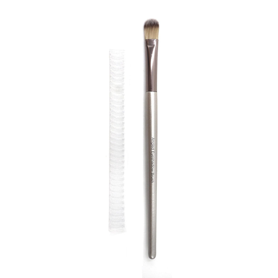 Angled Eyeshadow Brush with Brush Guard